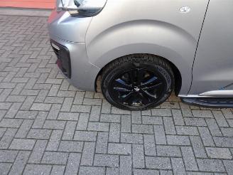 Peugeot Expert 2.0 BlueHDI 150 Long Sport DC 2 x schuifdeur picture 30