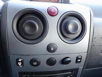 Peugeot Partner 170C 1.4 Avantage unieke benzine uitvoering !!!!!!!! picture 22