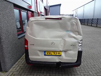 Mercedes Vito 111 CDI 118239 km !!!!!!!!! rijdbare schade picture 12