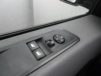 Peugeot Expert 2.0 BlueHDI 180 Standard Premium 3 zits airco 180 pk automaat picture 27