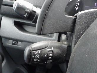 Peugeot Expert 2.0 BlueHDI 180 Standard Premium 3 zits airco 180 pk automaat picture 25