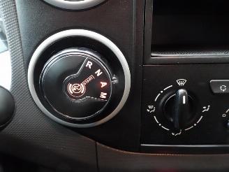 Peugeot Partner 120 1.6 BlueHDi 100 L1 Premium S&S airco picture 10