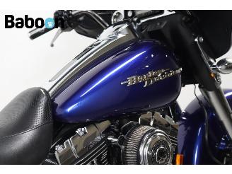 Harley-Davidson  FLHX Street Glide picture 21
