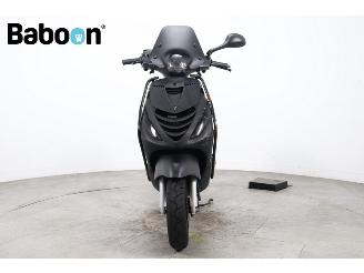 Piaggio  Zip 45KM picture 5
