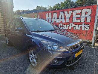 krockskadad bil auto Ford Focus 1.6 comfort 2011/4