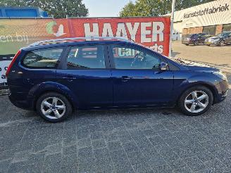 Ford Focus 1.6 comfort picture 2