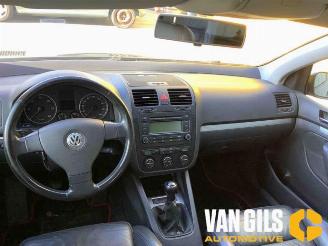 Volkswagen Golf  picture 9