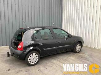 Renault Clio  picture 2