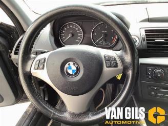 BMW 1-serie 1 serie (E87/87N), Hatchback 5-drs, 2003 / 2012 120d 16V picture 18