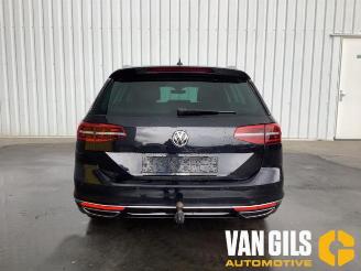 Vrakbiler auto Volkswagen Passat Passat Variant (3G5), Combi, 2014 / 2024 2.0 TDI BiTurbo 16V 4Motion 2016/4