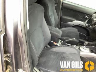 Mitsubishi Outlander  picture 13