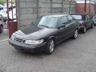 Saab 900 coupe picture 1