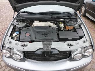 Jaguar X-type 2.5 v6 exe picture 3