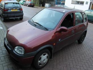Opel Corsa 1.2 16v automaat picture 2