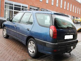 Peugeot 306 1.6 stationwagon picture 5