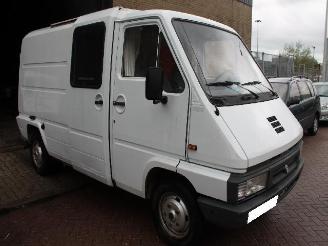 Renault Trafic 30 d picture 1