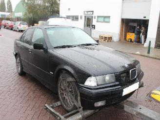 BMW 3-serie 316i picture 2