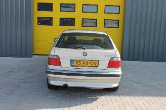 BMW 3-serie 316I picture 6