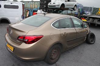 Opel Astra 1.4 Turbo picture 2