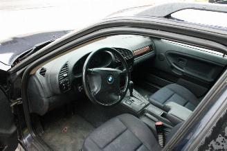 BMW 3-serie 316I combi picture 7
