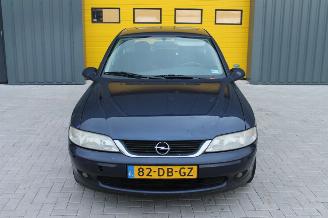 Opel Vectra 1.8 picture 1