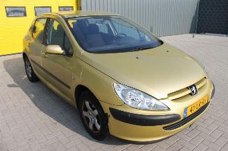 Peugeot 307 2.0 HDi picture 3