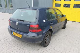 Volkswagen Golf 1.9 TDi picture 7
