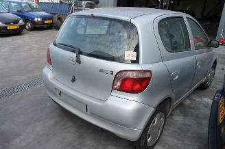 Toyota Yaris 1.0 picture 6