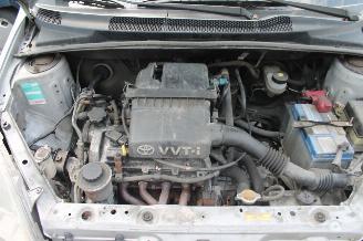 Toyota Yaris 1.0 picture 7