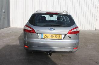 Ford Mondeo 2.0 16V Wagon picture 2
