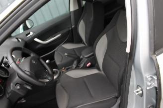 Peugeot 308 1.6 HDi picture 8