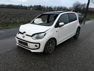 Volkswagen Up High-up picture 2