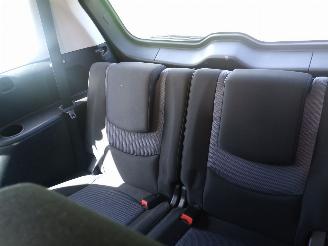 Mazda 5 1.8i 16v picture 8