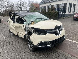 Renault Captur 1.2 TCe picture 1