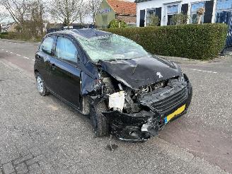 Salvage car Peugeot 108 1.0-12V 2018/3