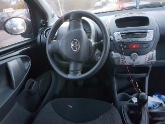 Toyota Aygo 1.0 12_V VVT-i (KGB10) picture 5