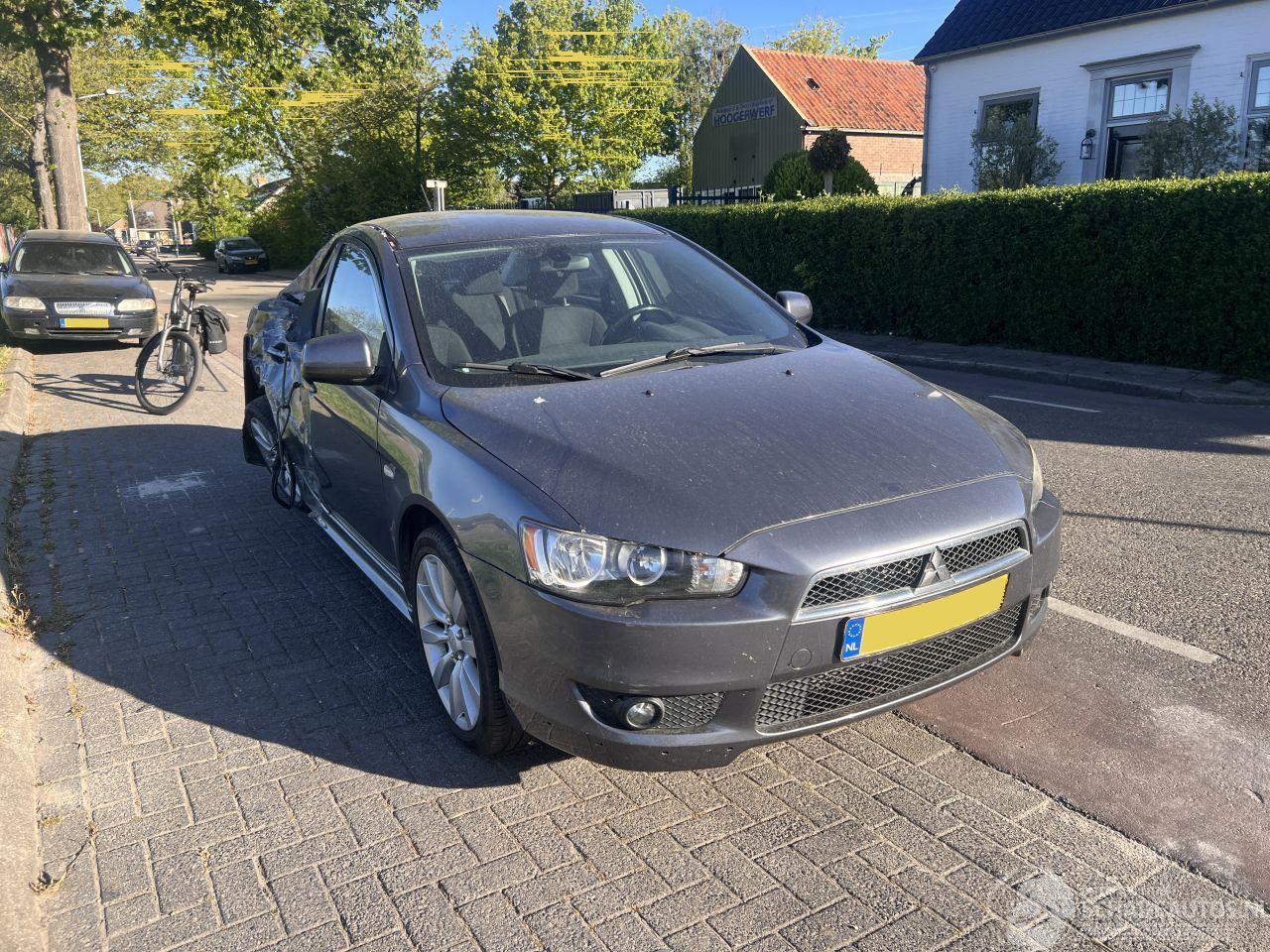 Mitsubishi Lancer Sport sedan 1.8