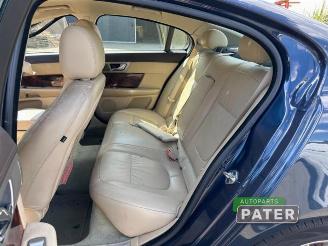 Jaguar XF XF (CC9), Sedan, 2008 / 2015 2.7 D V6 24V picture 13