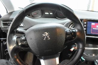 Peugeot 308 1.2 PureT.Blue Lease picture 20