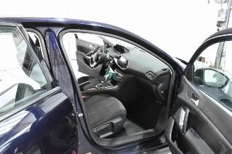Peugeot 308 1.2 PureT.Blue Lease picture 12