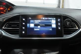Peugeot 308 1.2 PureT.Blue Lease picture 27