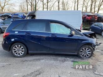 Mercedes B-klasse B (W246), Hatchback, 2011 / 2018 1.6 B-180 BlueEFFICIENCY Turbo 16V picture 3