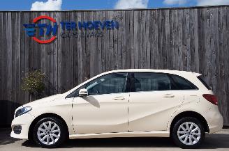 uszkodzony samochody osobowe Mercedes B-klasse B180D Airco Navi Cruise Stoelverwarming BAK Kapot! 80KW Euro 6 2018/3