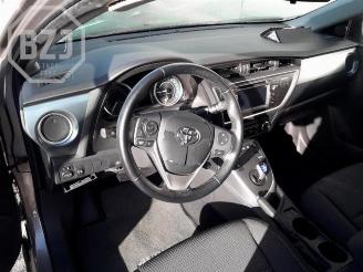 Toyota Auris Auris Touring Sports (E18), Combi, 2013 / 2018 1.8 16V Hybrid picture 5