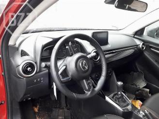 Mazda 2 2 (DJ/DL), Hatchback, 2014 1.5 SkyActiv-G 90 M Hybrid picture 5