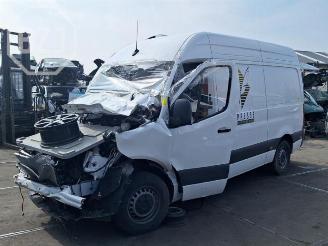 Vaurioauto  passenger cars Mercedes Sprinter Sprinter 3,5t (907.6/910.6), Van, 2018 311 CDI 2.0 D RWD 2024