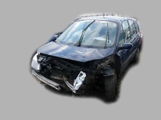 Renault Grand-scenic 1.5 dci picture 3