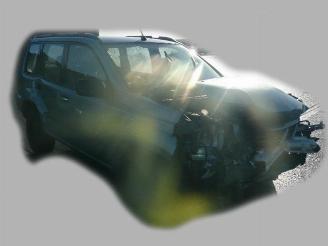 Nissan X-Trail 2.2 td picture 3