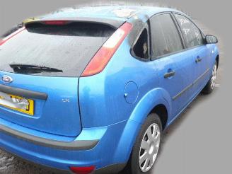 Ford Focus 1.6 lx t picture 3