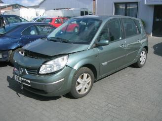 Renault Scenic 2.0 i 16v automaat picture 3